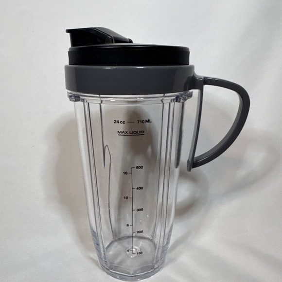 Ninja Other - Ninja 24oz Blender Sip and Seal Cup with Lid and Holder REPLACEMENT Ninja cup.